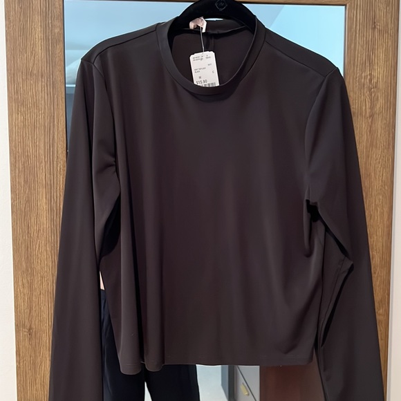 New w tags forever 21 open back top - Picture 2 of 4